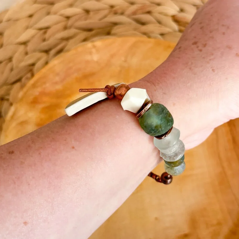 Handmade repurposed boho chunky bracelet - Picture 8 of 9